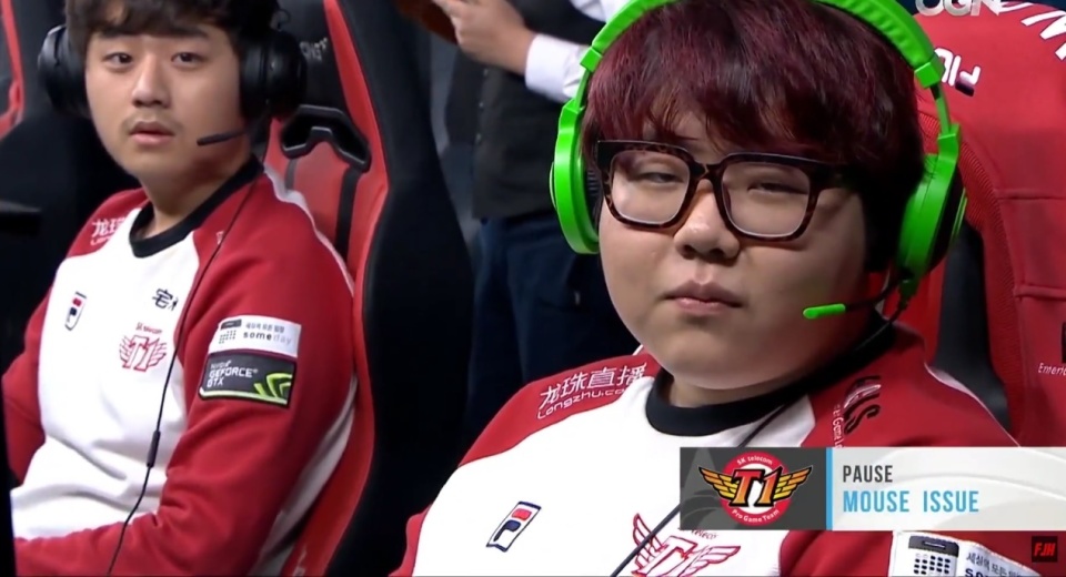 周鹏在外线 周鹏在外线